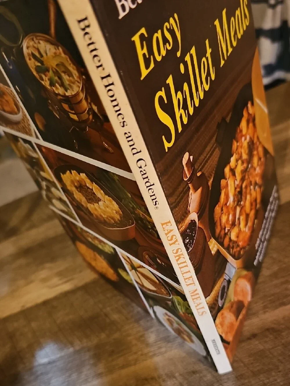 Vintage 1972 Better Homes and Gardens Easy Skillet Meals Cookbook First Edition